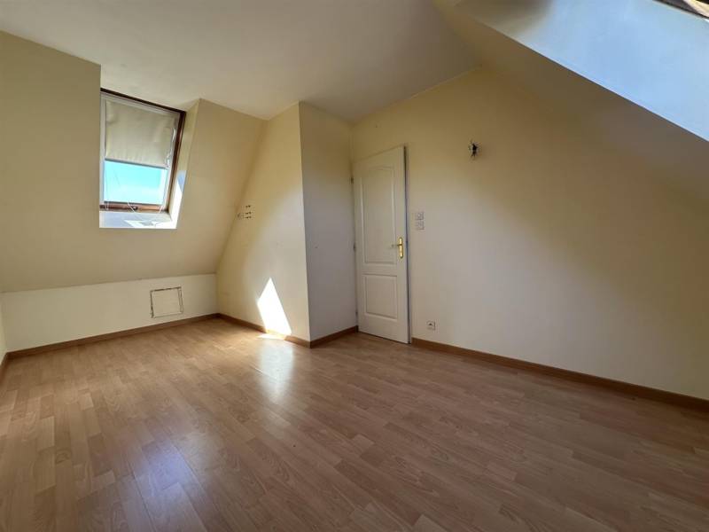 Maison NON-MITOYENNE en BON ÉTAT idéalement située proche FORÊT de Montgeon au HAVRE (76610)