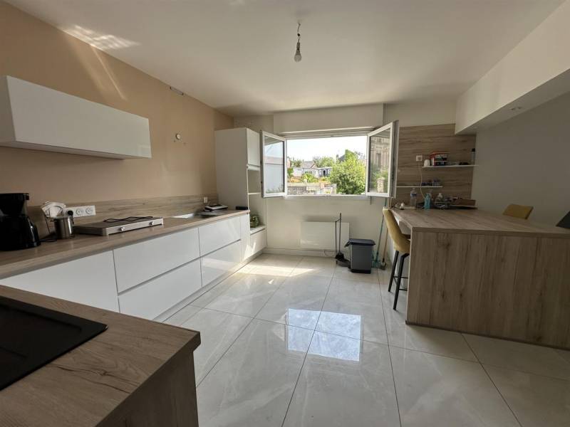 En EXCLUSIVITÉ, Maison entièrement RÉNOVÉE très bien située au HAVRE (76600) - Graville