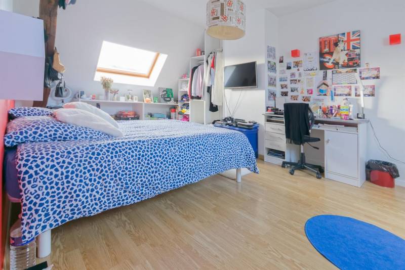 SOUS-COMPROMIS ! En EXCLUSIVITÉ, Maison PLEINE DE CHARME très bien située dans la commune de SAINT-LAURENT DE BRÈVEDENT (76700)