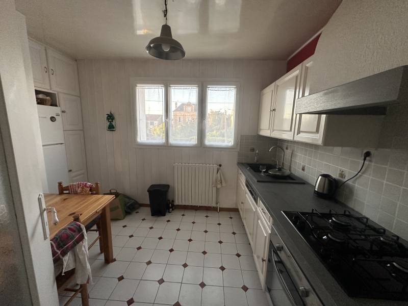 SOUS-COMPROMIS ! Maison BEAU VOLUME idéal FAMILLE très bien située au HAVRE (76620) - Sanvic