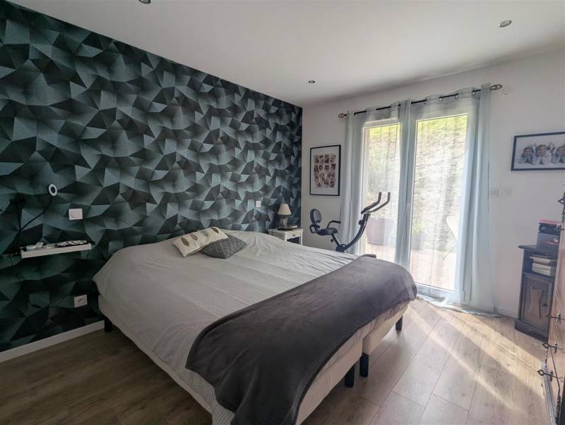 SOUS-COMPROMIS ! En EXCLUSIVITÉ, Maison RÉCENTE 2021 offrant vie de PLAIN-PIED située à proximité de GONFREVILLE L'ORCHER (76700)