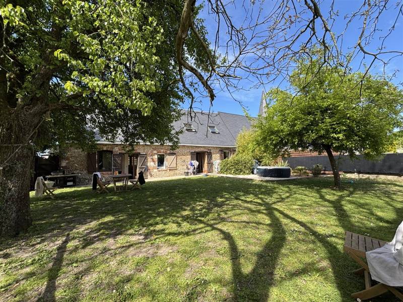 En EXCLUSIVITÉ, Maison de CARACTÈRE entièrement RÉNOVÉE située à 5min de CRIQUETOT L'ESNEVAL (76280)