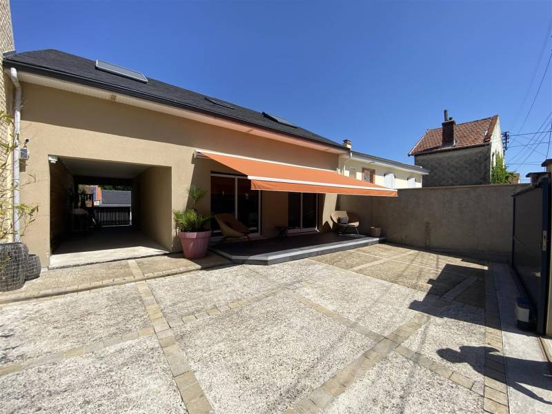 En EXCLUSIVITÉ, Maison en TRÈS BON ÉTAT idéal FAMILLE proche place Ste Cécile au HAVRE (76610)
