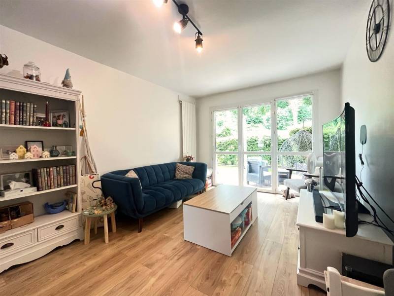 En EXCLUSIVITÉ, Appartement avec TERRASSE et JARDIN très bien situé à MONTIVILLIERS (76290)