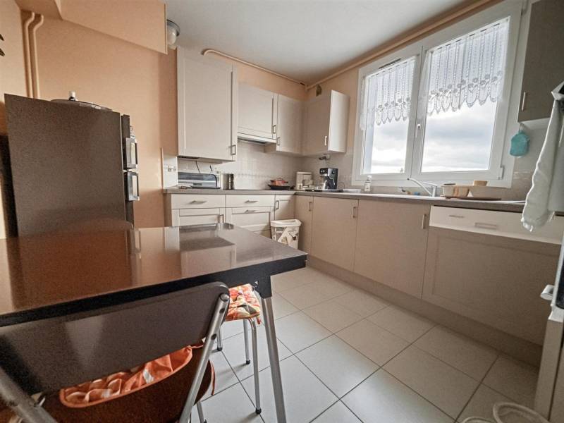 VENDU ! Appartement avec PARKING et LOGGIA très bien situé au HAVRE (76620) - Sanvic Église